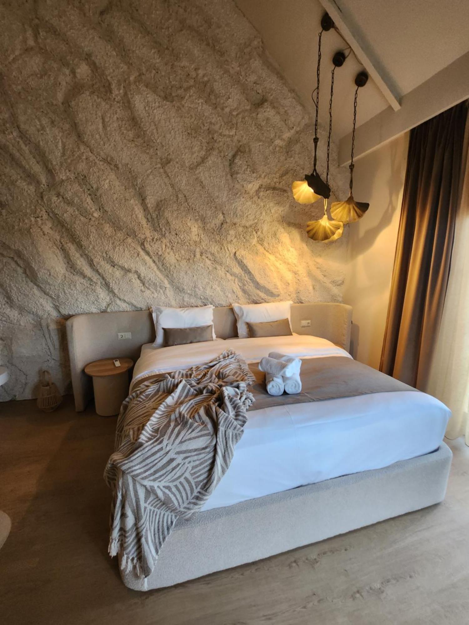 The Berg'S 10 Hotel Ocna Mures Екстериор снимка